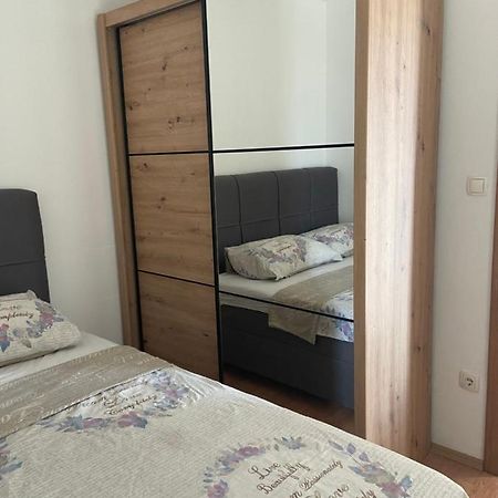 Apartman Marko Antonio 1 Apartamento Crikvenica Exterior foto