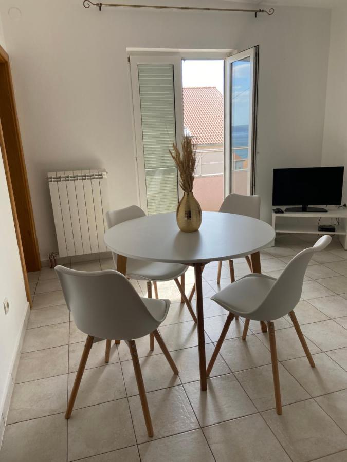 Apartman Marko Antonio 1 Apartamento Crikvenica Exterior foto