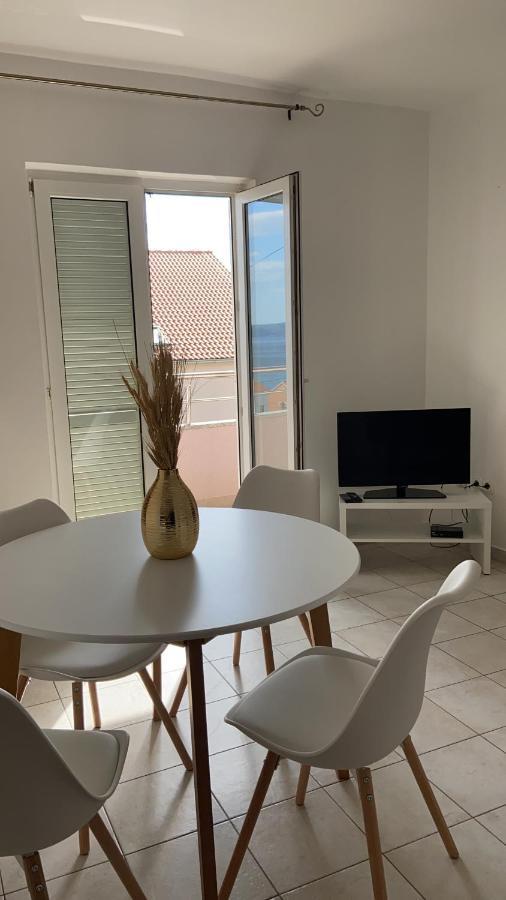 Apartman Marko Antonio 1 Apartamento Crikvenica Exterior foto